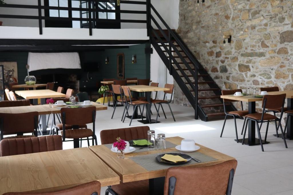 Le Relais De Porz Morvan Plomodiern Exterior photo
